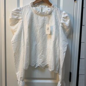 Able LA White Eyelet Textured Blouse Size Large